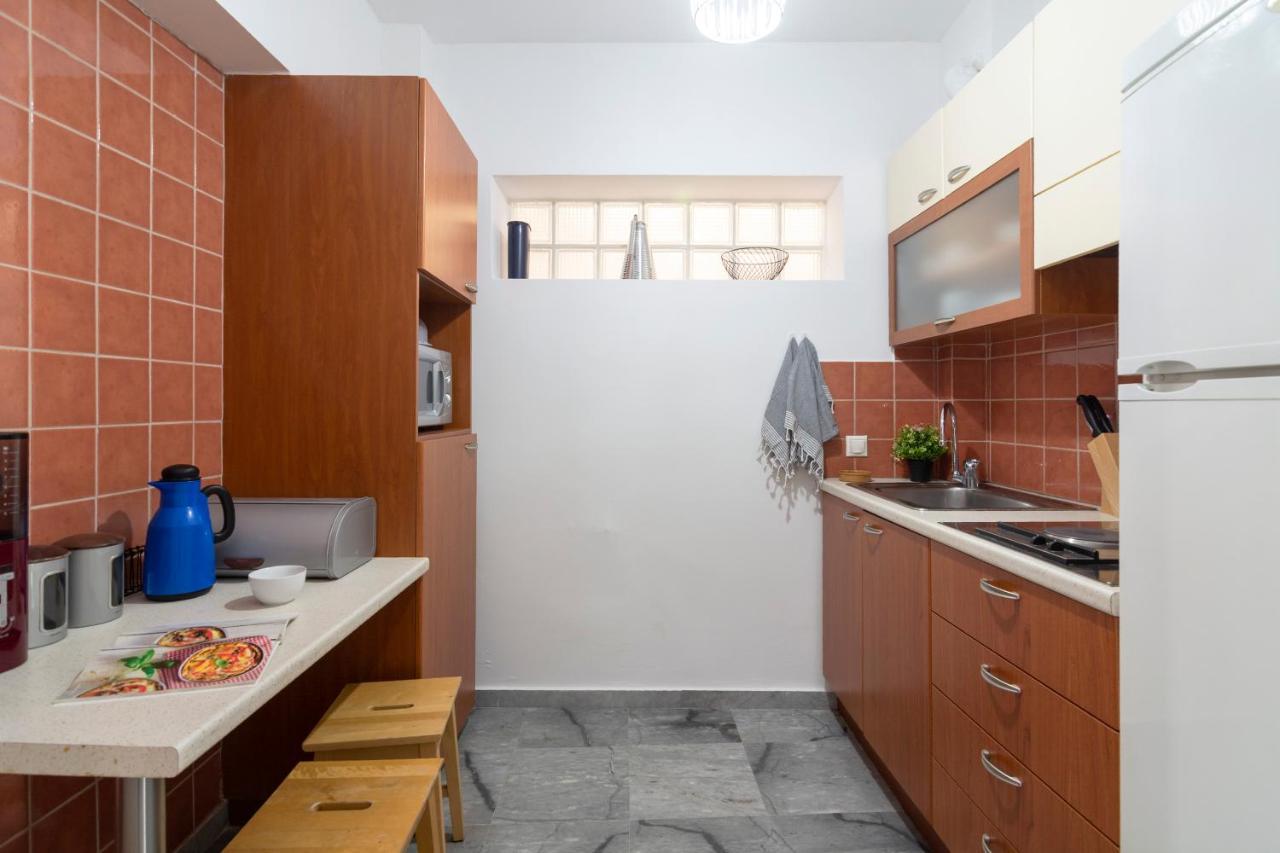 Central 3Bd Apt. Near Acropolis أثينا المظهر الخارجي الصورة